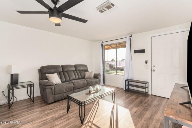 3637 N 73RD Avenue, Phoenix, AZ 85033