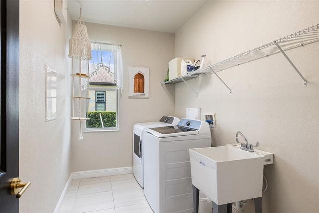 6205 Arcadia Square, Vero Beach, FL 32966