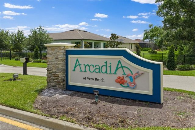 6205 Arcadia Square, Vero Beach, FL 32966