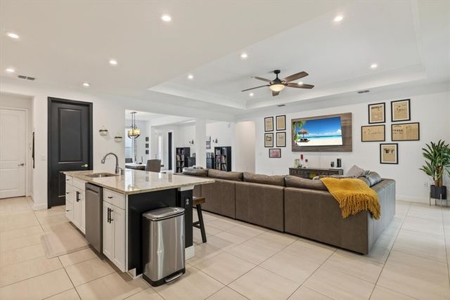 6205 Arcadia Square, Vero Beach, FL 32966