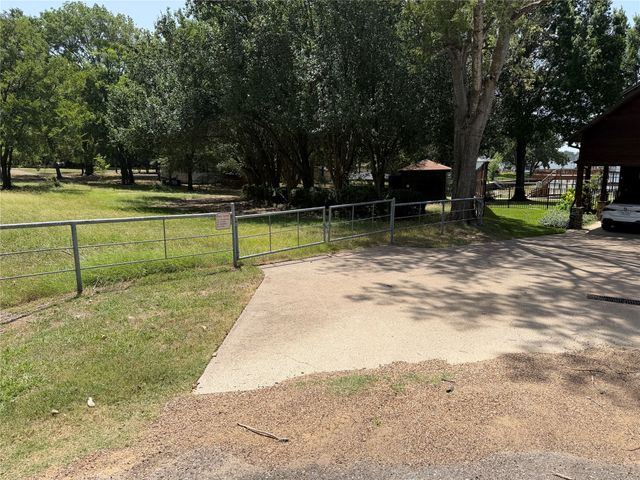 196 Scenic Drive, Mabank, TX 75156