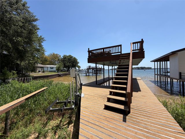 196 Scenic Drive, Mabank, TX 75156