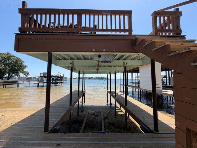196 Scenic Drive, Mabank, TX 75156