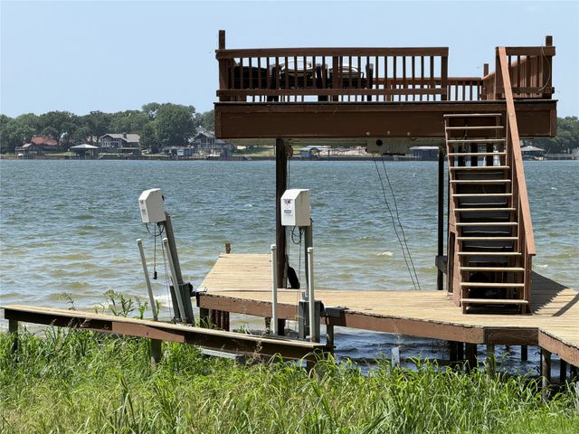 196 Scenic Drive, Mabank, TX 75156