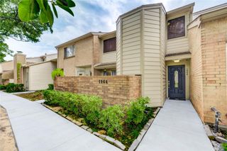 1964 Augusta Drive, Houston, TX 77057