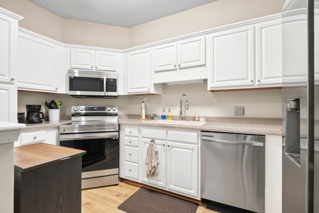 6210 Sweetwater Blvd, Murrells Inlet, SC 29576