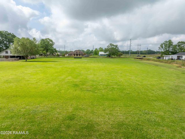 1330 W Gloria Switch Road, Carencro, LA 70520