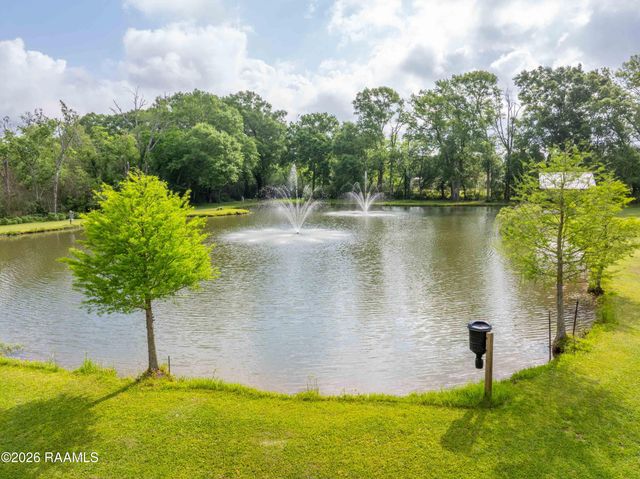 1330 W Gloria Switch Road, Carencro, LA 70520