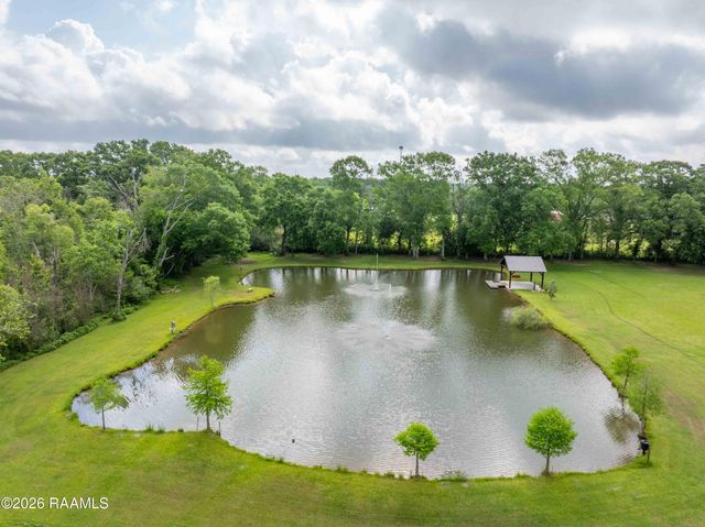 1330 W Gloria Switch Road, Carencro, LA 70520