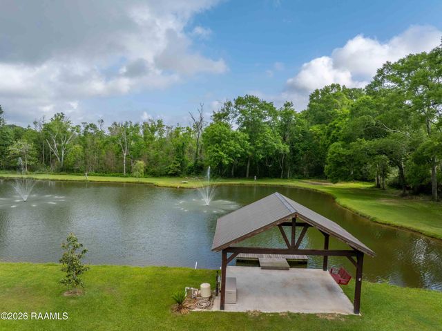 1330 W Gloria Switch Road, Carencro, LA 70520