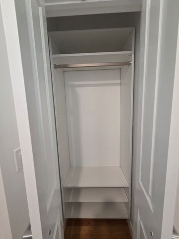 165 Hawthorne 201, Chelsea, MA 02150