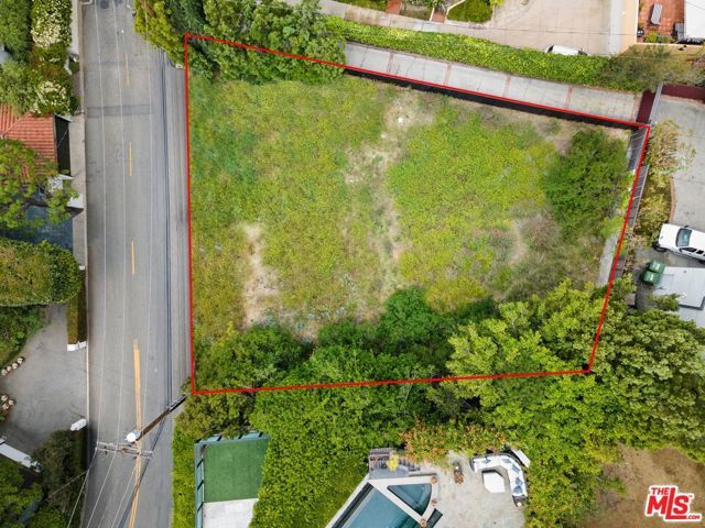 1547 Sunset Plaza Drive, Los Angeles, CA 90069