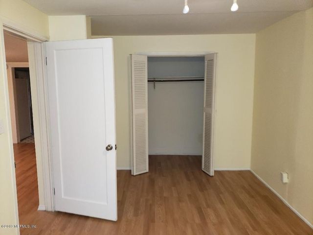 6348 HYDE GROVE Avenue GARAGE UNIT, Jacksonville, FL 32210