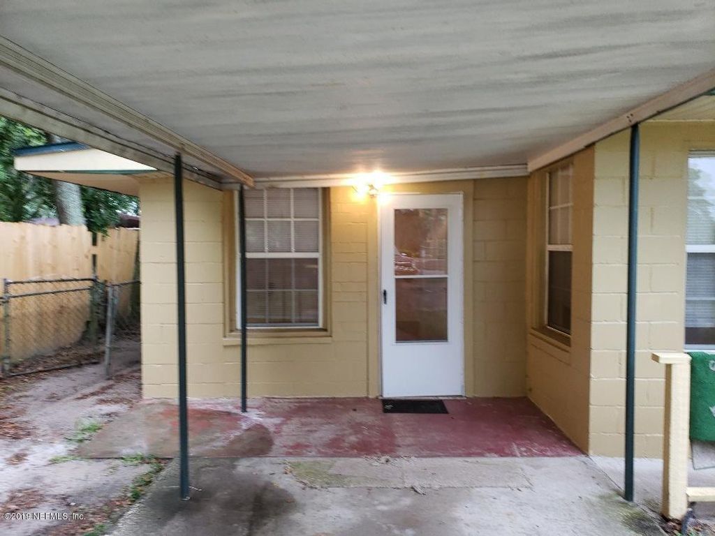 6348 HYDE GROVE Avenue GARAGE UNIT, Jacksonville, FL 32210