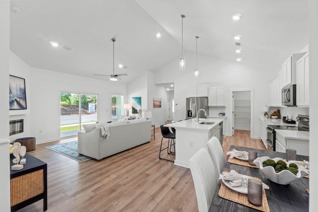 165 Sweetclover Street, Freeport, FL 32439