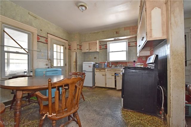 4350 East Boulevard, Garfield Heights, OH 44105