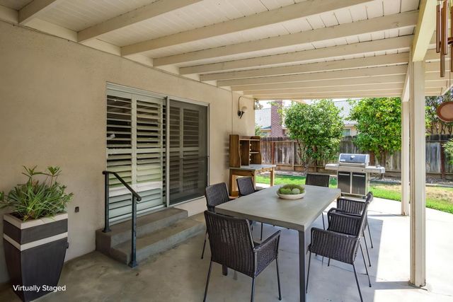 1737 W Roberts Avenue, Fresno, CA 93711