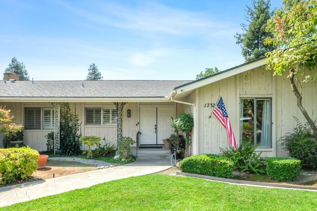 1737 W Roberts Avenue, Fresno, CA 93711