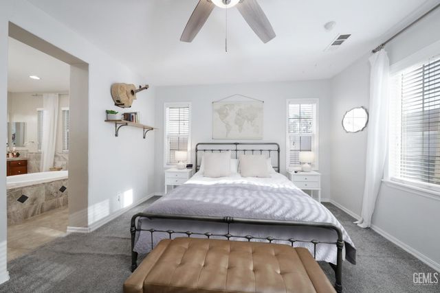 5604 Segovia Way, Bakersfield, CA 93306