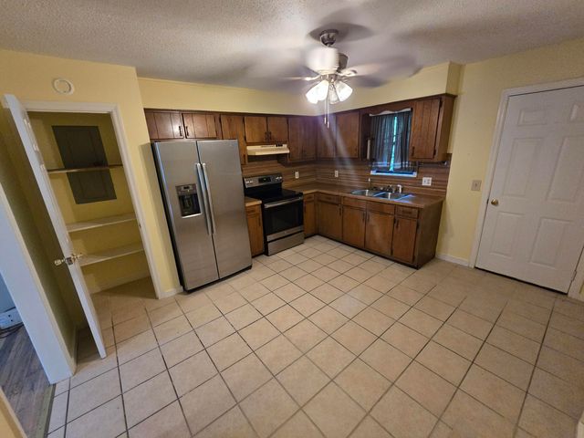 1020 Dude Street, Dalton, GA 30720