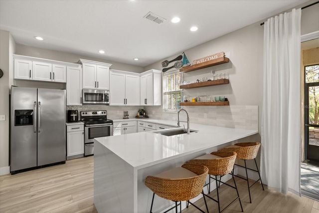 1889 LAKELET LOOP, Oviedo, FL 32765