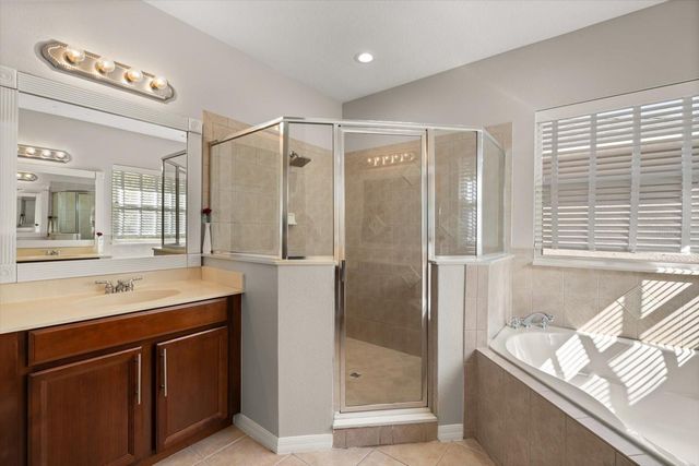 1889 LAKELET LOOP, Oviedo, FL 32765