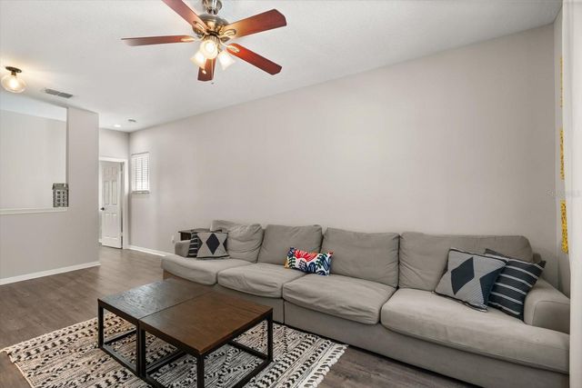 1889 LAKELET LOOP, Oviedo, FL 32765