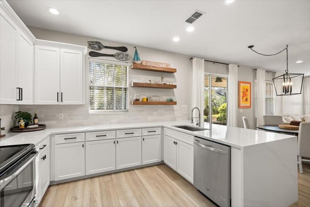 1889 LAKELET LOOP, Oviedo, FL 32765