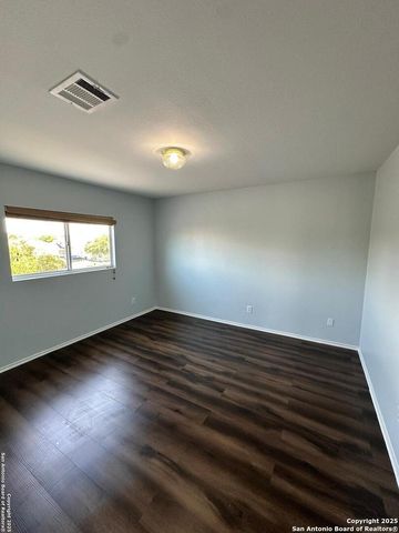 225 Bridge Crossing, Cibolo, TX 78108