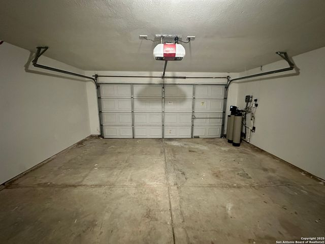225 Bridge Crossing, Cibolo, TX 78108