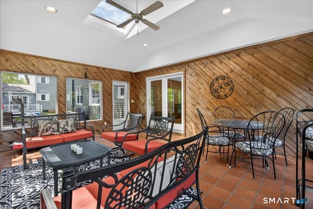 11 Bender Road, Hamden, CT 06518