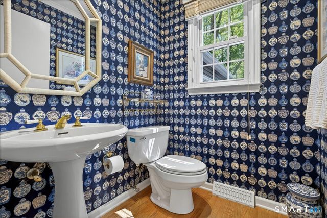 11 Bender Road, Hamden, CT 06518