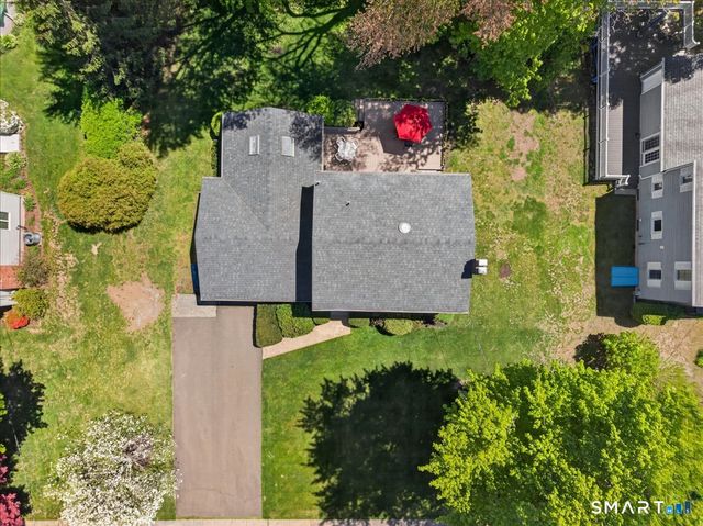 11 Bender Road, Hamden, CT 06518