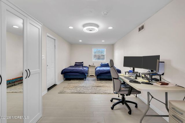 9 Chatham Drive, Howell, NJ 07731