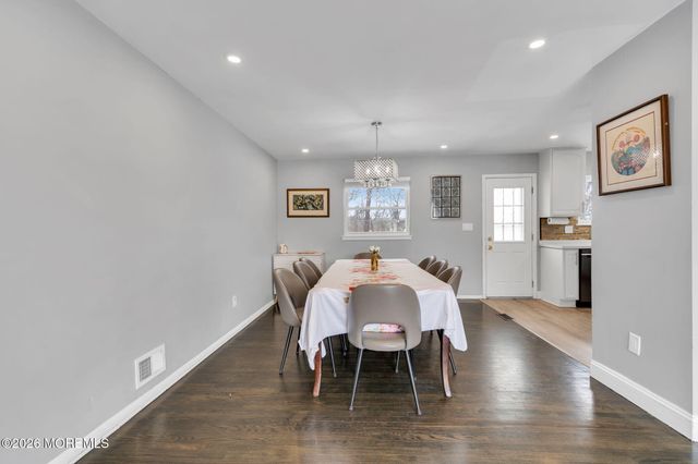 9 Chatham Drive, Howell, NJ 07731