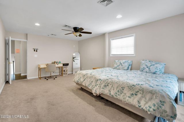 9 Chatham Drive, Howell, NJ 07731