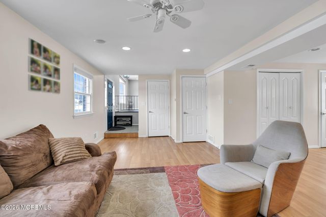 9 Chatham Drive, Howell, NJ 07731