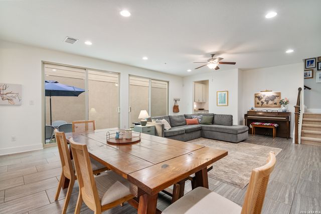 206 Ridgecrest Dr. Unit 4, San Antonio, TX 78209