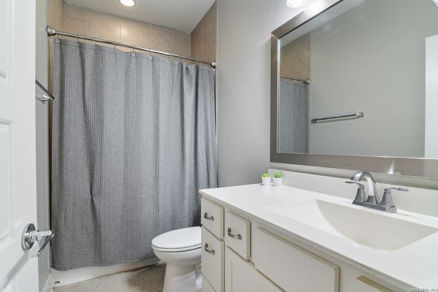 206 Ridgecrest Dr. Unit 4, San Antonio, TX 78209