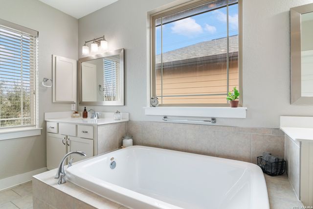 206 Ridgecrest Dr. Unit 4, San Antonio, TX 78209