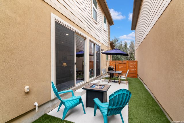 206 Ridgecrest Dr. Unit 4, San Antonio, TX 78209