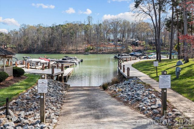 434 Catalina Drive, Mooresville, NC 28117