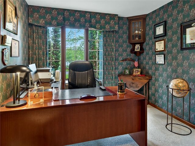 8 Saint Andrews, Pittsford, NY 14534
