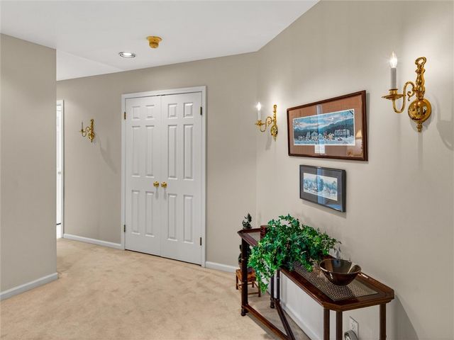 8 Saint Andrews, Pittsford, NY 14534