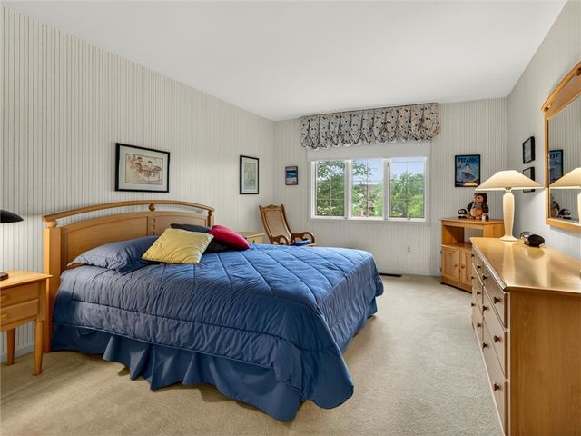 8 Saint Andrews, Pittsford, NY 14534