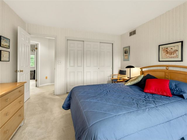 8 Saint Andrews, Pittsford, NY 14534