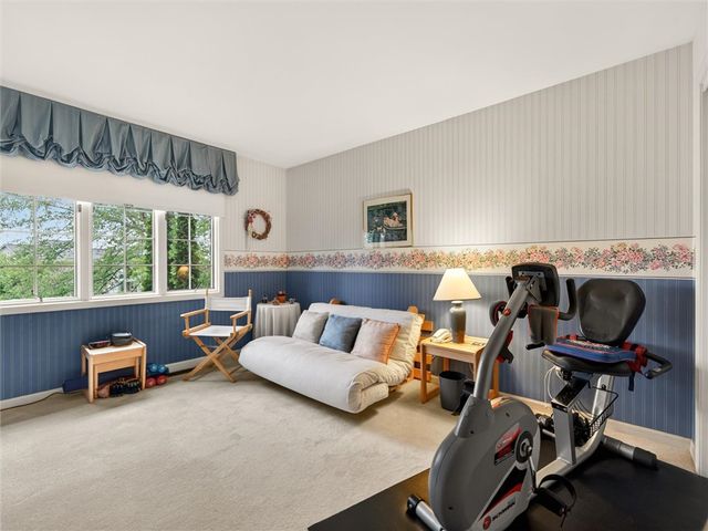 8 Saint Andrews, Pittsford, NY 14534
