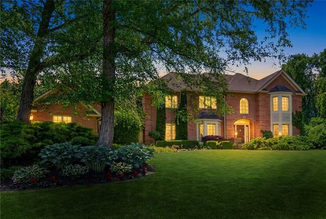 8 Saint Andrews, Pittsford, NY 14534
