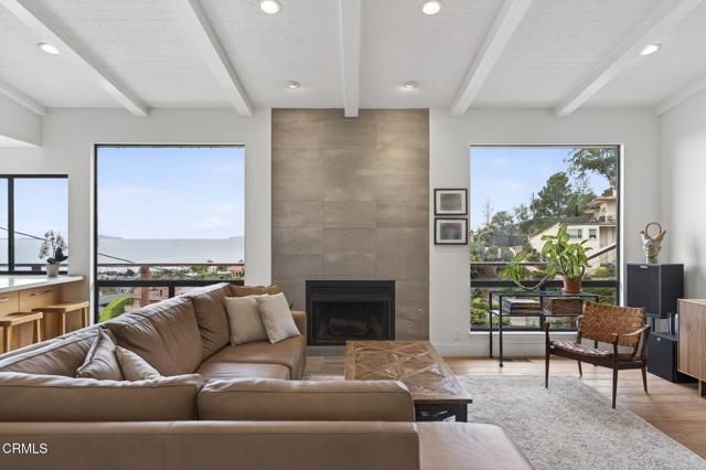 496 Lupine Way, Ventura, CA 93001