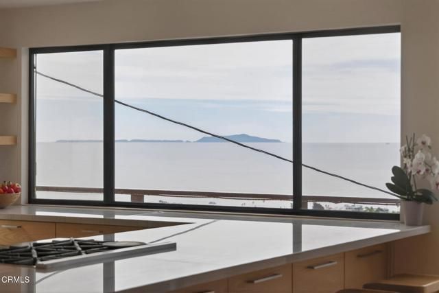 496 Lupine Way, Ventura, CA 93001